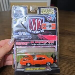 M2 Machines Detroit Muscle 1969 DODGE CHARGER DAYTONA Orange